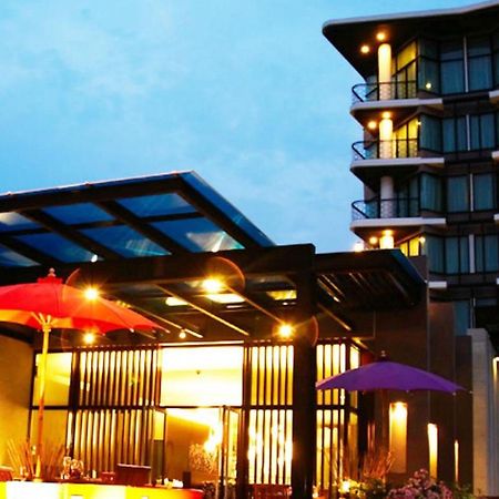 The Sez Hotel Bangsaen Buitenkant foto